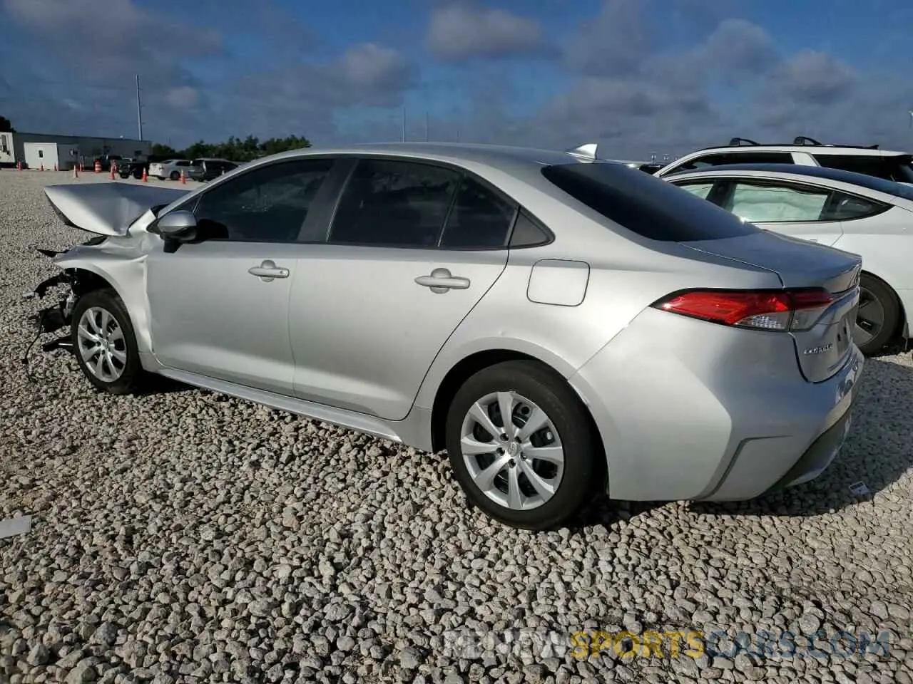2 Photograph of a damaged car 5YFEPMAE4NP364101 TOYOTA COROLLA 2022