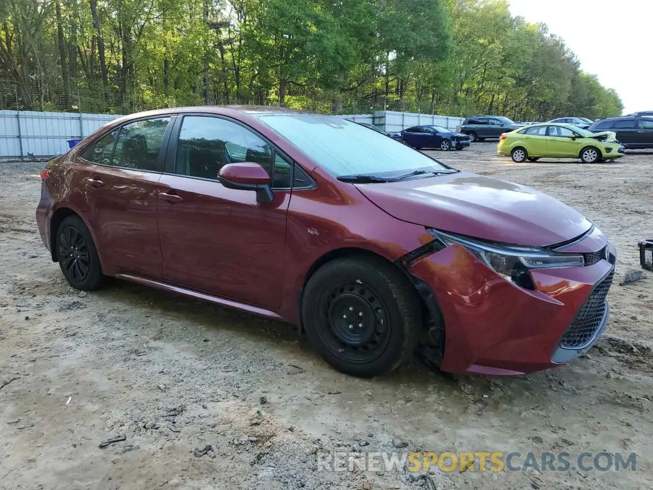 4 Photograph of a damaged car 5YFEPMAE4NP372652 TOYOTA COROLLA 2022