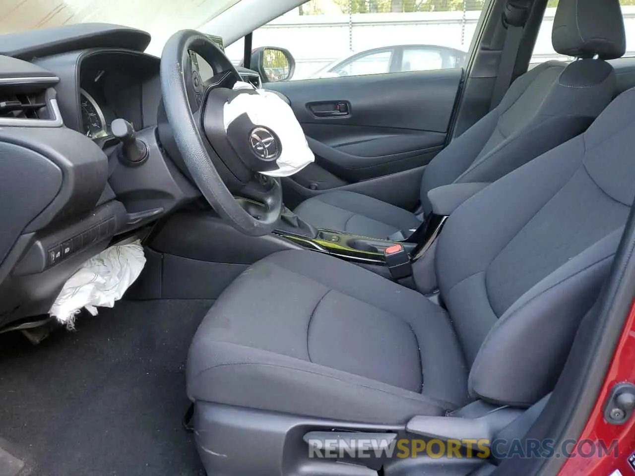 7 Photograph of a damaged car 5YFEPMAE4NP372652 TOYOTA COROLLA 2022