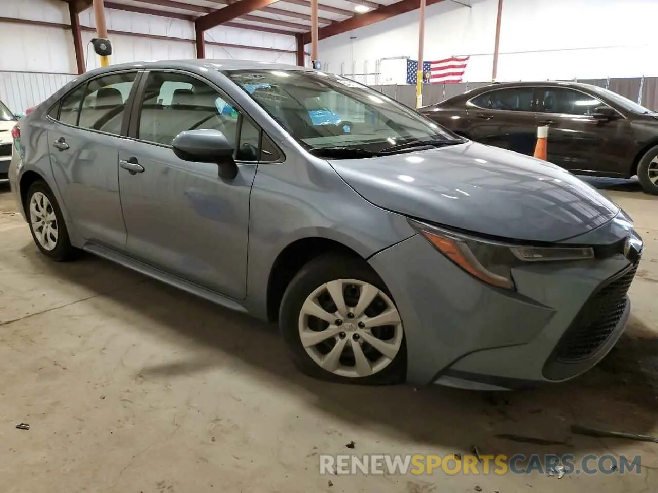 4 Photograph of a damaged car 5YFEPMAE4NP387457 TOYOTA COROLLA 2022