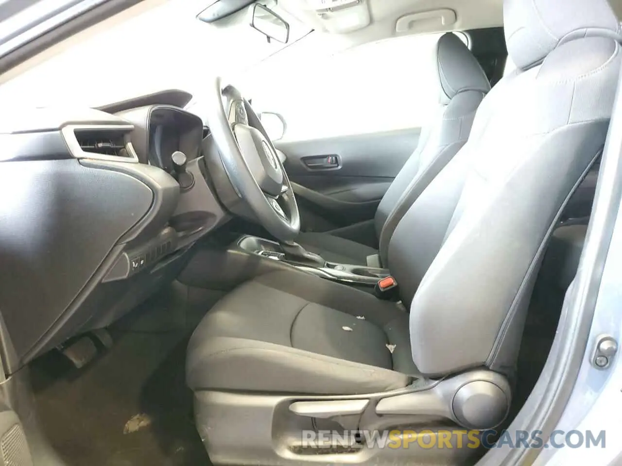 7 Photograph of a damaged car 5YFEPMAE4NP387457 TOYOTA COROLLA 2022