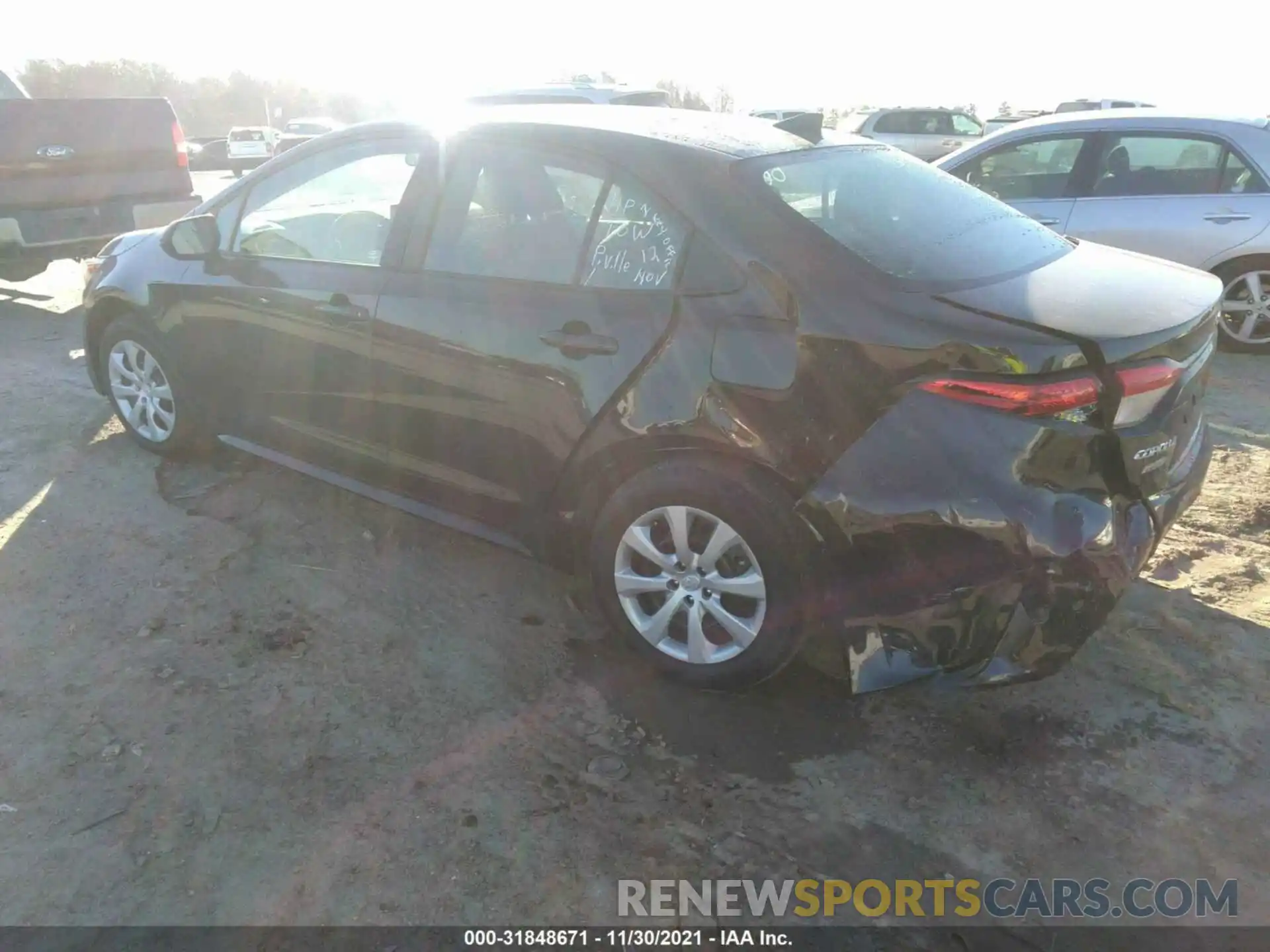 3 Photograph of a damaged car 5YFEPMAE5NP280773 TOYOTA COROLLA 2022