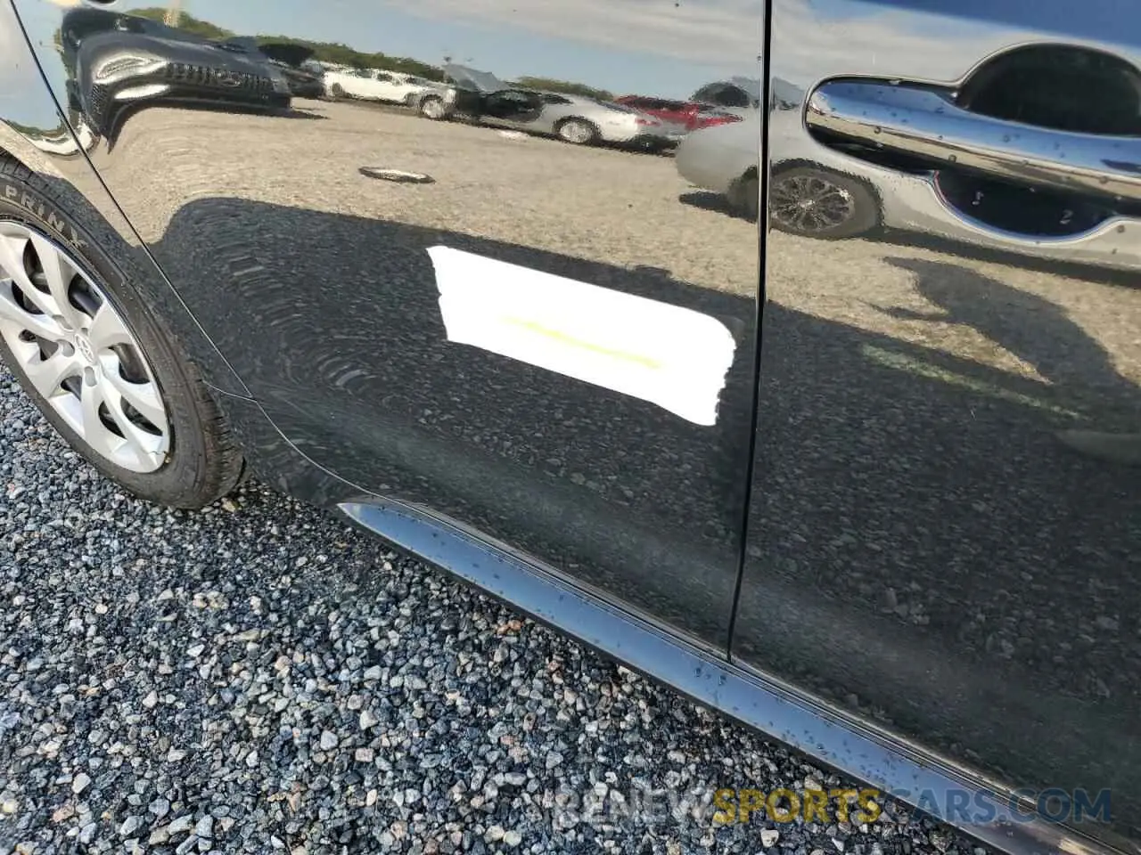 12 Photograph of a damaged car 5YFEPMAE5NP284385 TOYOTA COROLLA 2022