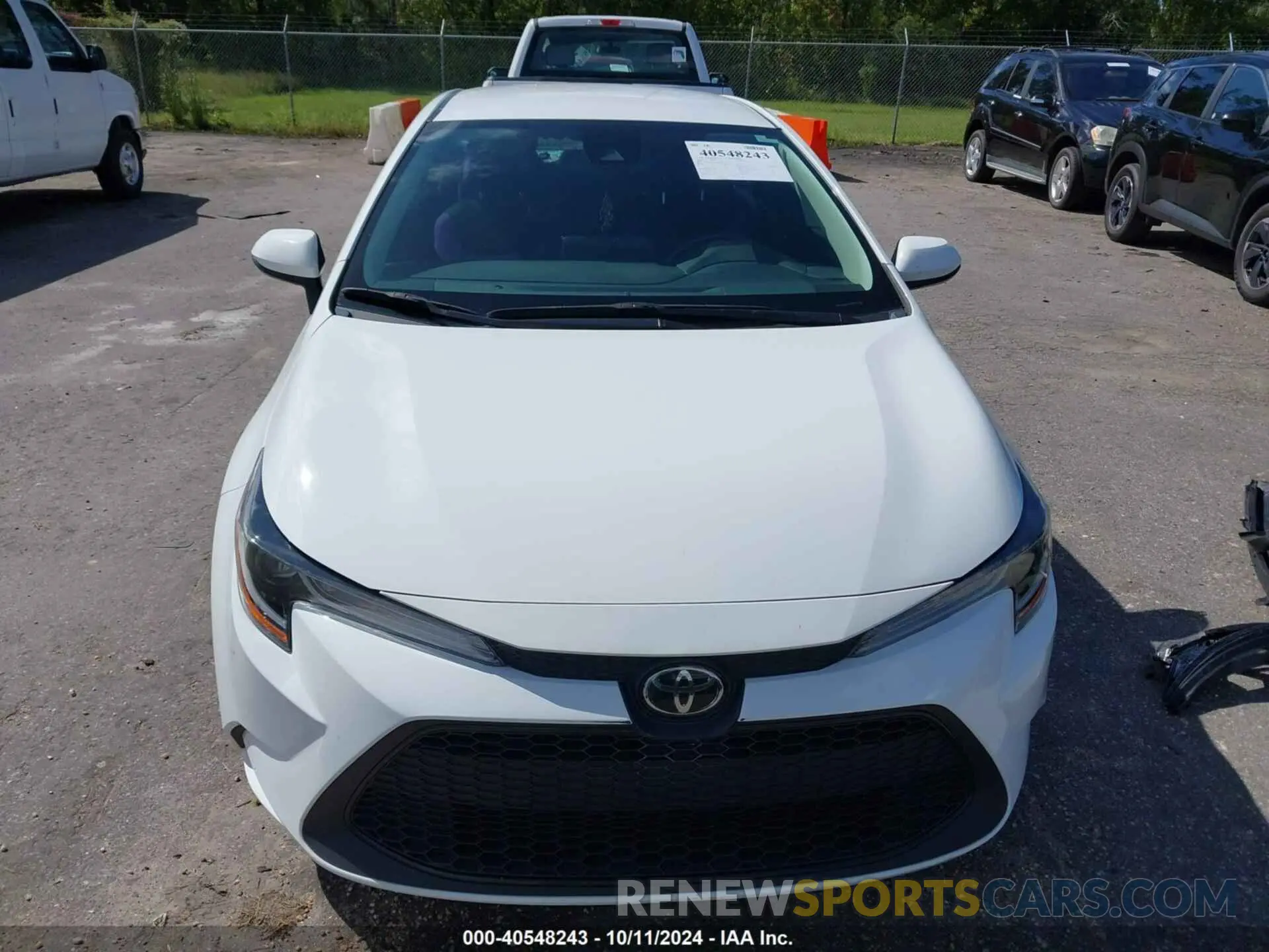 12 Photograph of a damaged car 5YFEPMAE5NP291174 TOYOTA COROLLA 2022