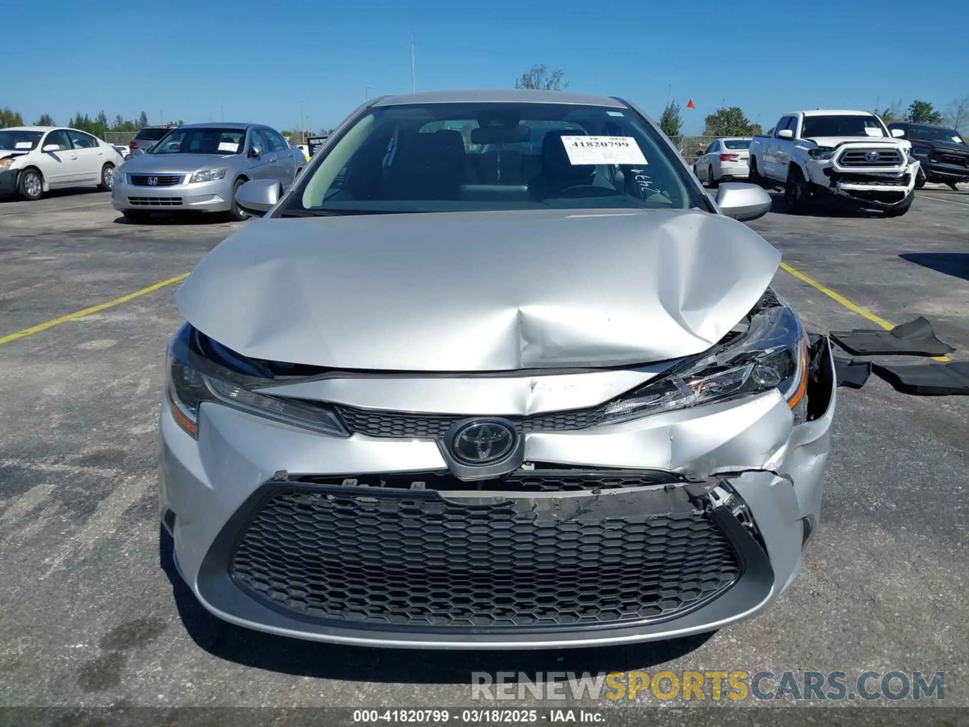 12 Photograph of a damaged car 5YFEPMAE5NP292471 TOYOTA COROLLA 2022