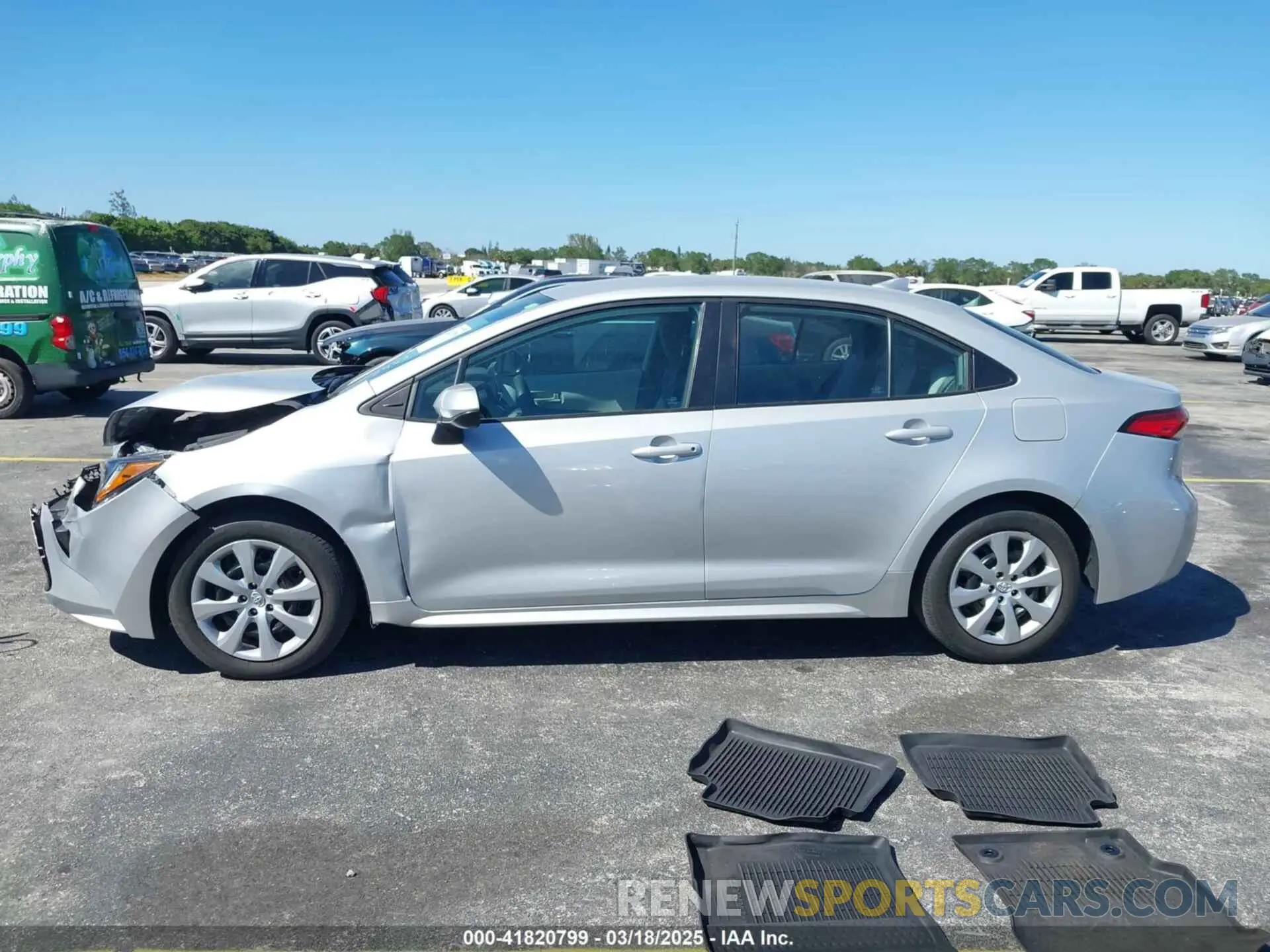 14 Photograph of a damaged car 5YFEPMAE5NP292471 TOYOTA COROLLA 2022