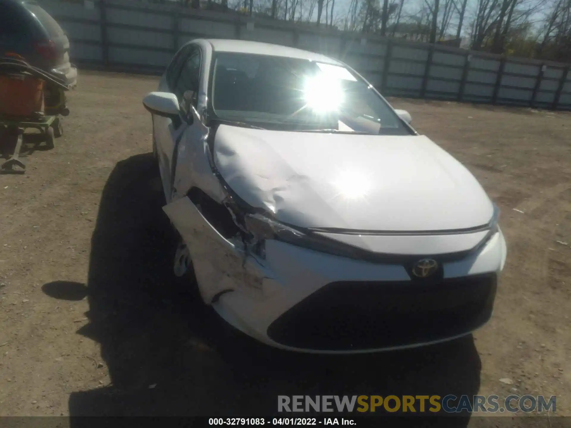 6 Photograph of a damaged car 5YFEPMAE5NP295239 TOYOTA COROLLA 2022