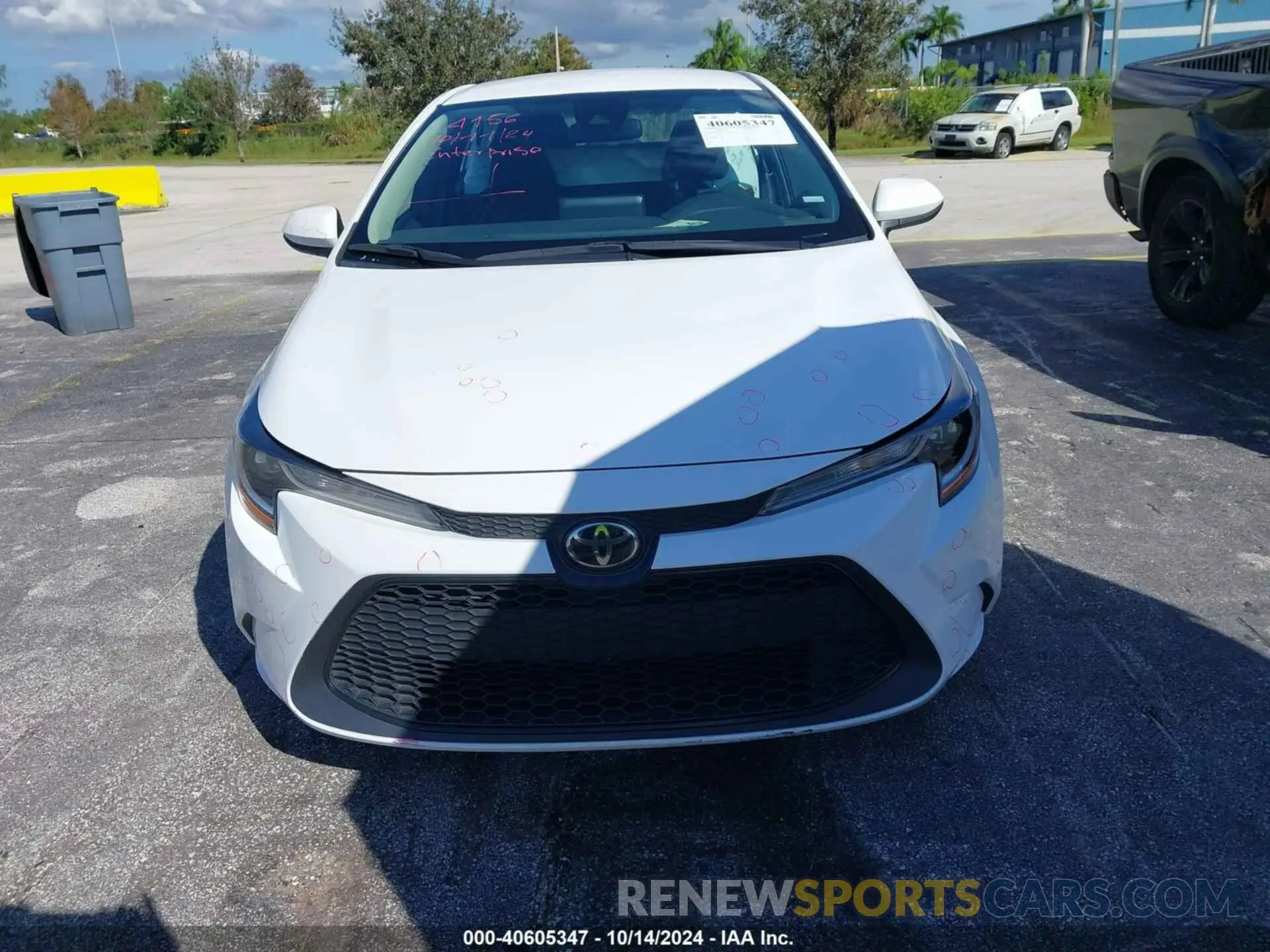 13 Photograph of a damaged car 5YFEPMAE5NP296035 TOYOTA COROLLA 2022
