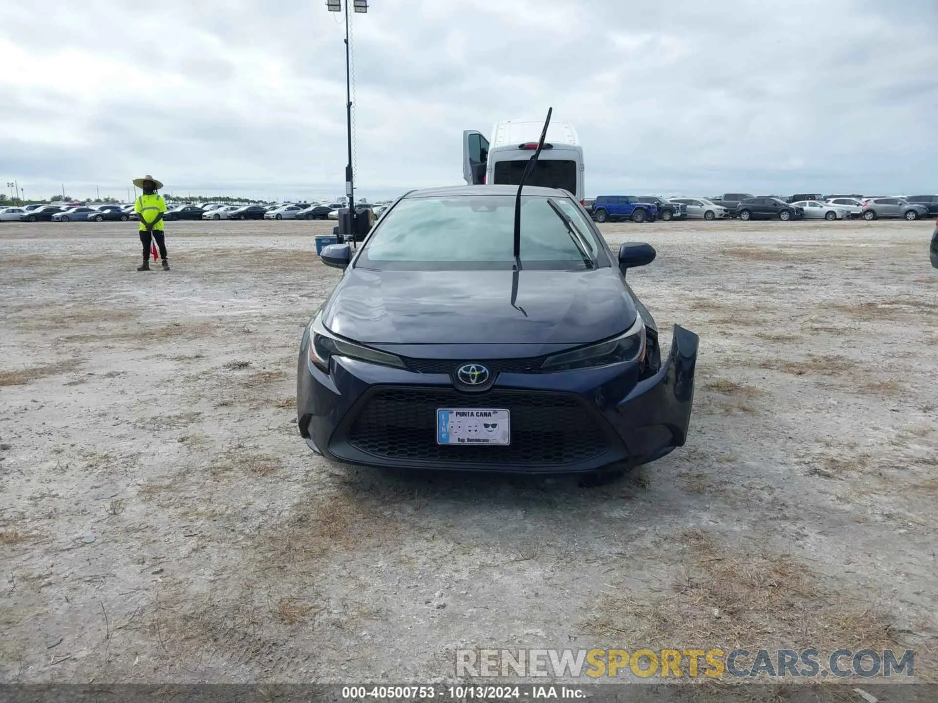 12 Photograph of a damaged car 5YFEPMAE5NP296357 TOYOTA COROLLA 2022
