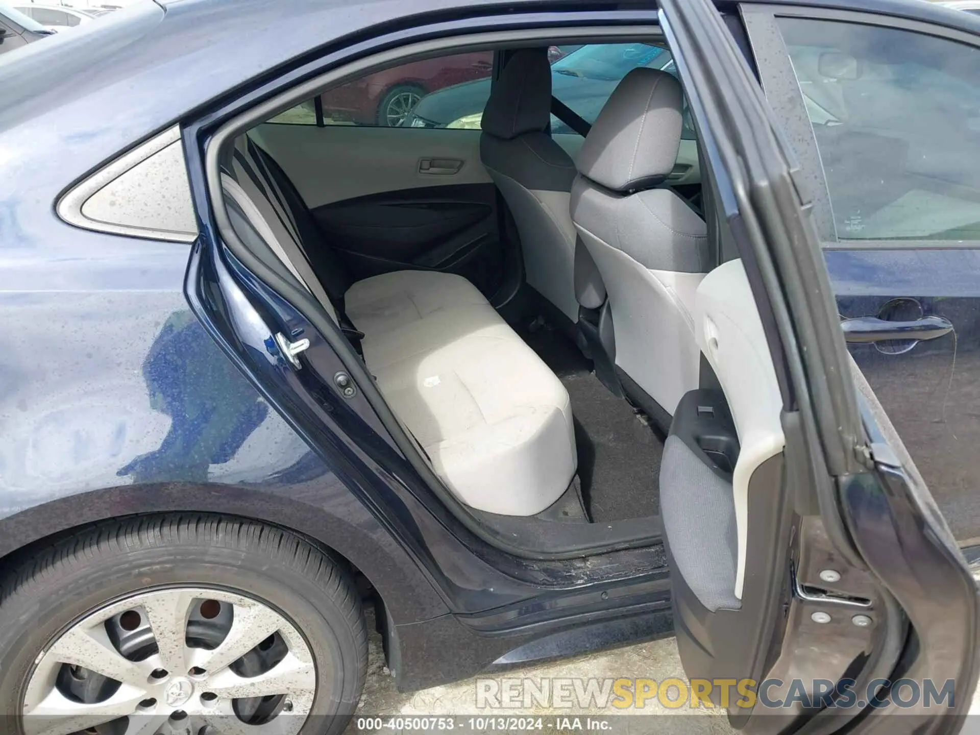 8 Photograph of a damaged car 5YFEPMAE5NP296357 TOYOTA COROLLA 2022