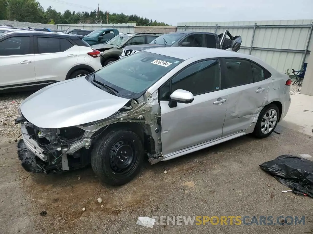 1 Photograph of a damaged car 5YFEPMAE5NP302030 TOYOTA COROLLA 2022