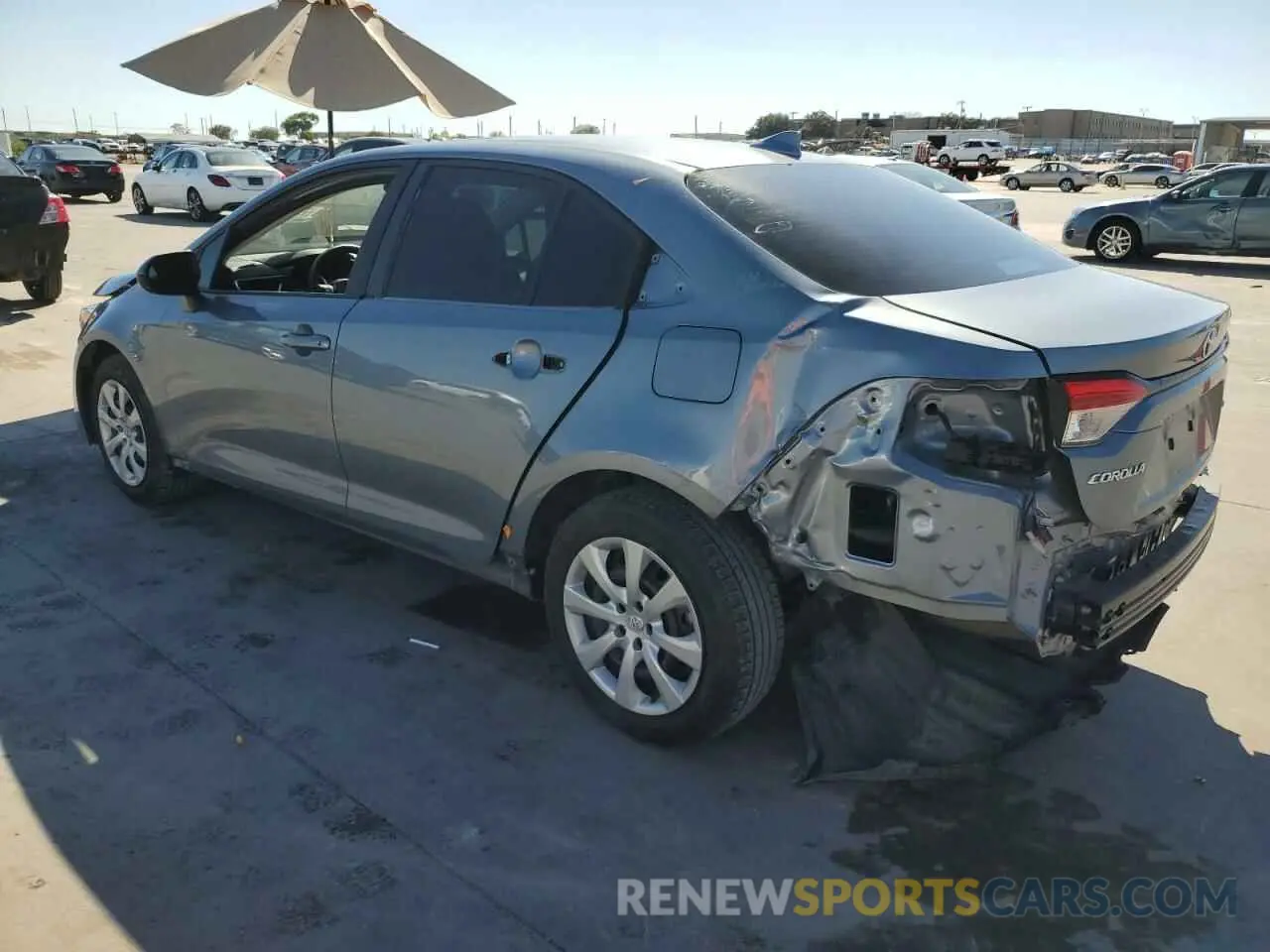 2 Photograph of a damaged car 5YFEPMAE5NP308202 TOYOTA COROLLA 2022