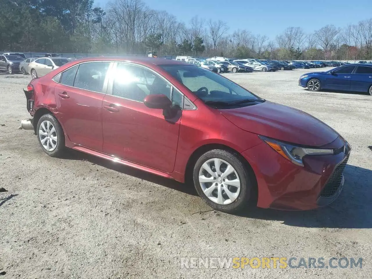 4 Photograph of a damaged car 5YFEPMAE5NP308975 TOYOTA COROLLA 2022