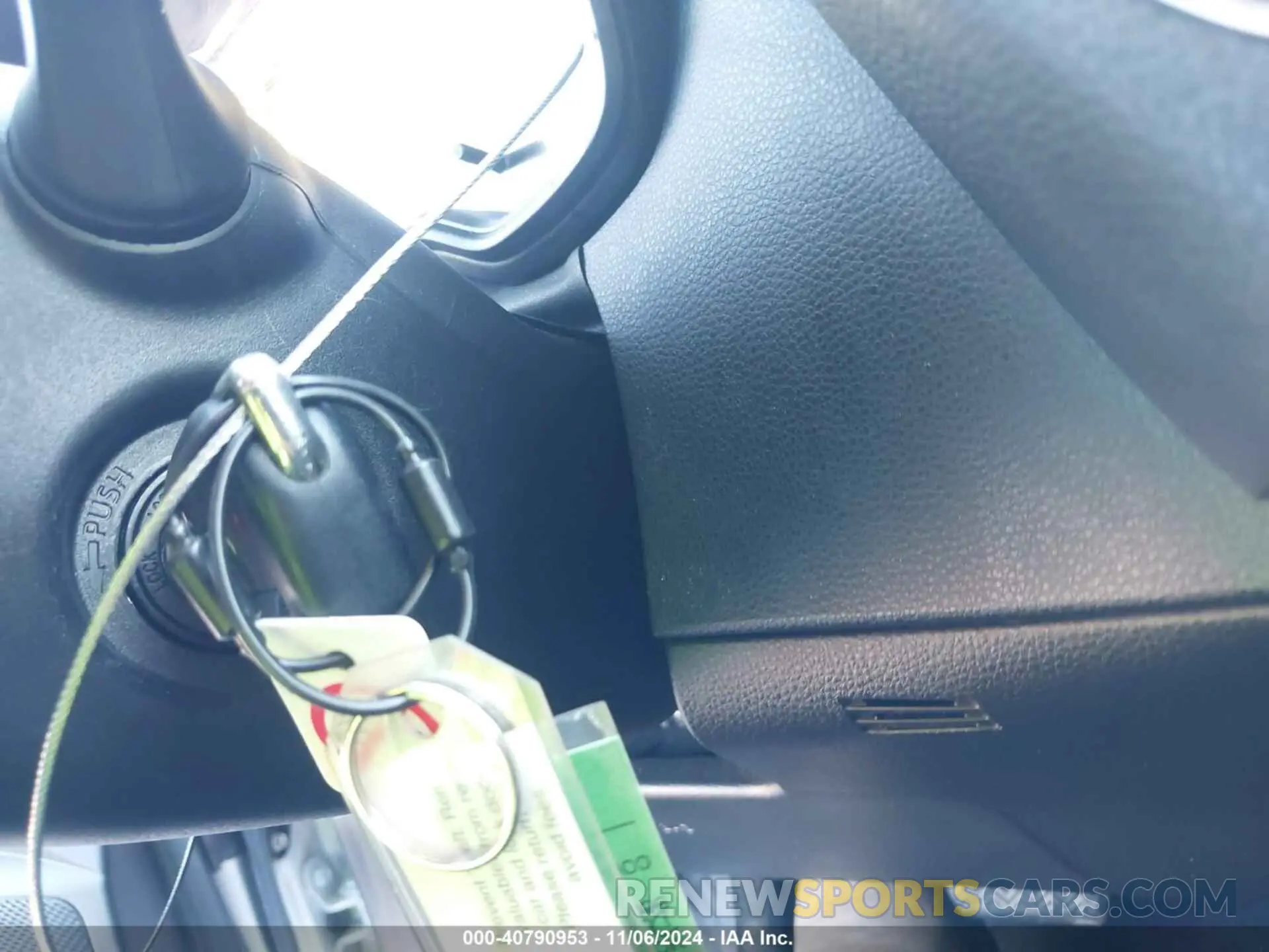 11 Photograph of a damaged car 5YFEPMAE5NP312153 TOYOTA COROLLA 2022