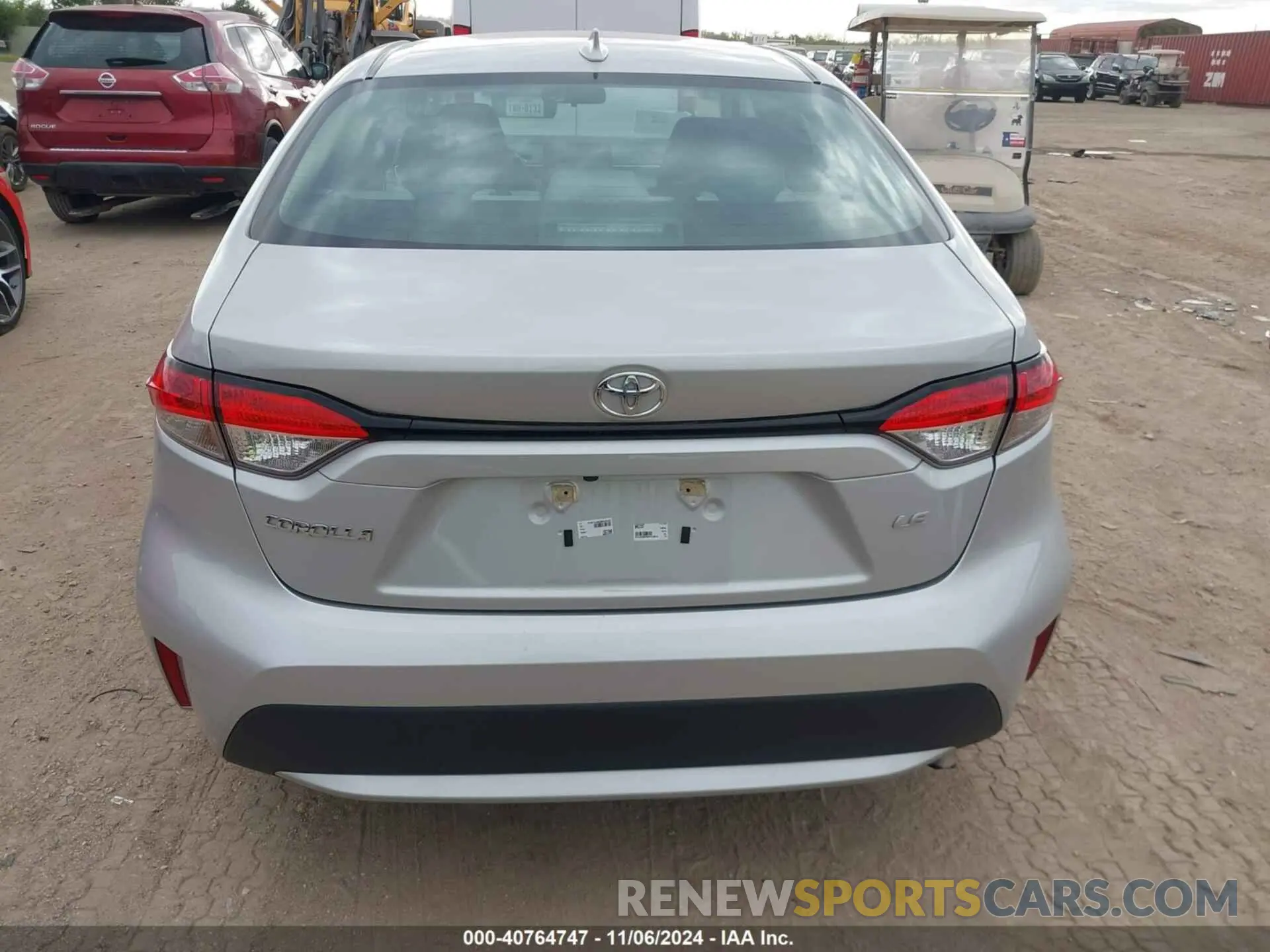 17 Photograph of a damaged car 5YFEPMAE5NP313612 TOYOTA COROLLA 2022
