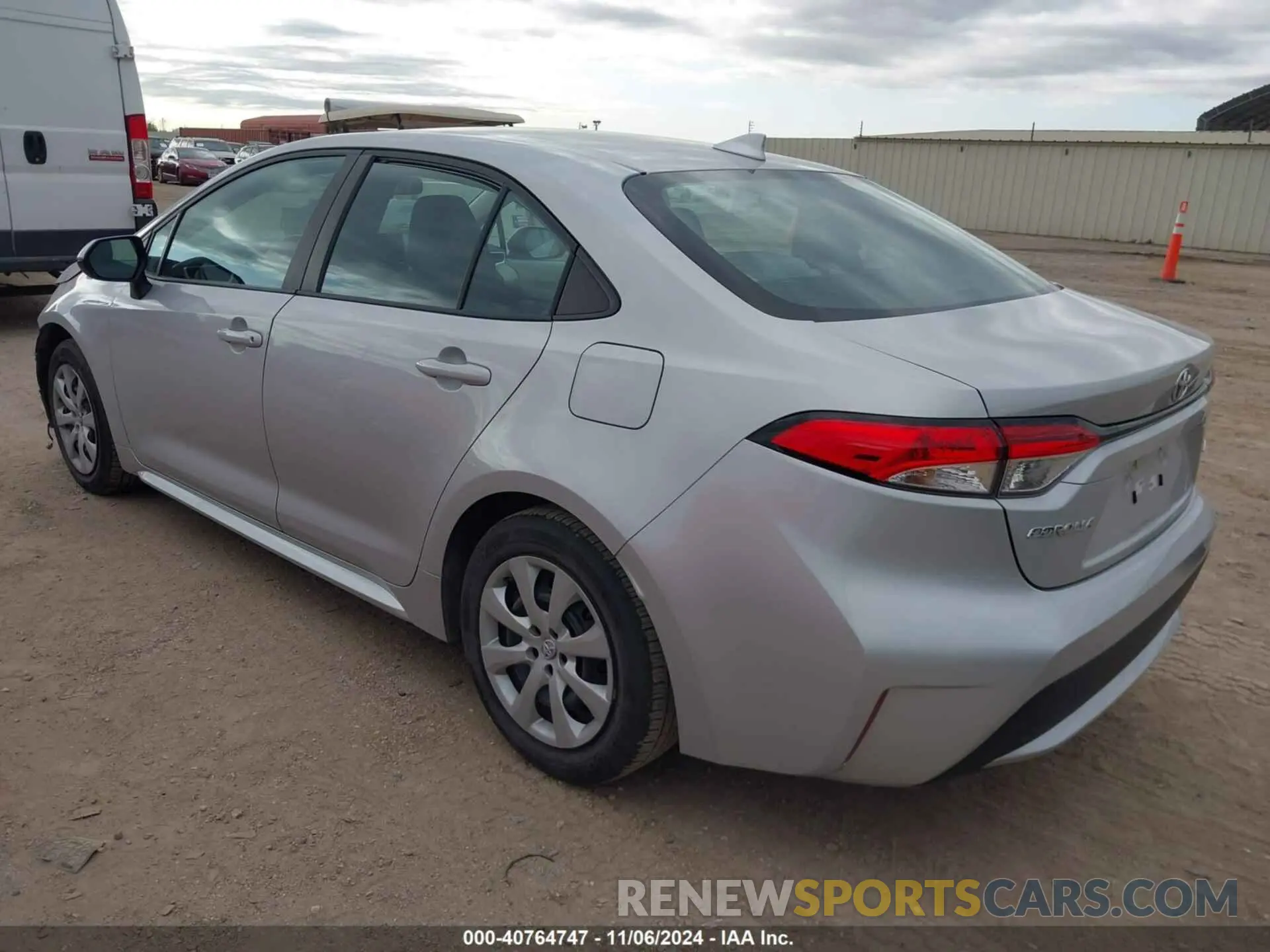 3 Photograph of a damaged car 5YFEPMAE5NP313612 TOYOTA COROLLA 2022