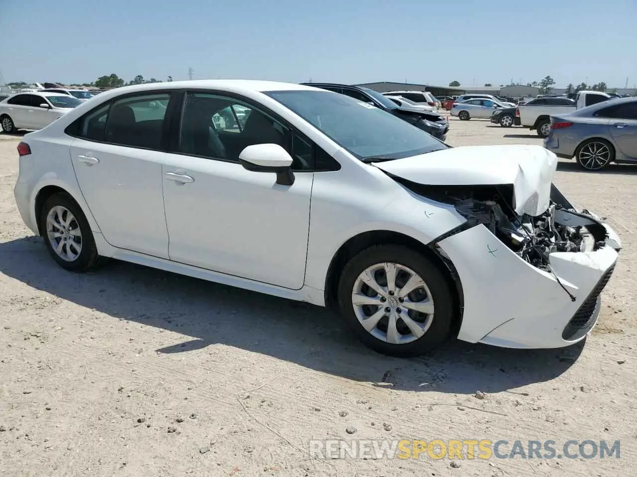 4 Photograph of a damaged car 5YFEPMAE5NP317532 TOYOTA COROLLA 2022