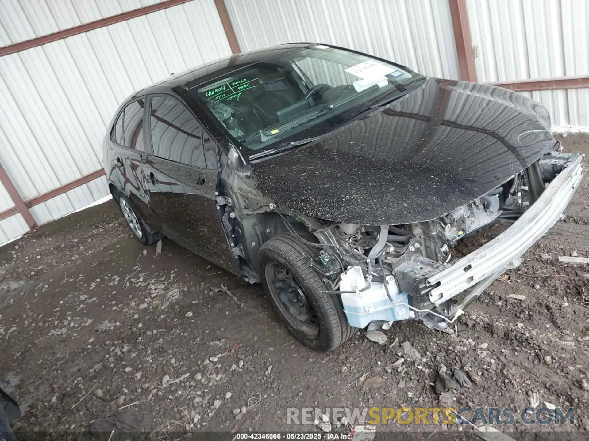 1 Photograph of a damaged car 5YFEPMAE5NP330412 TOYOTA COROLLA 2022