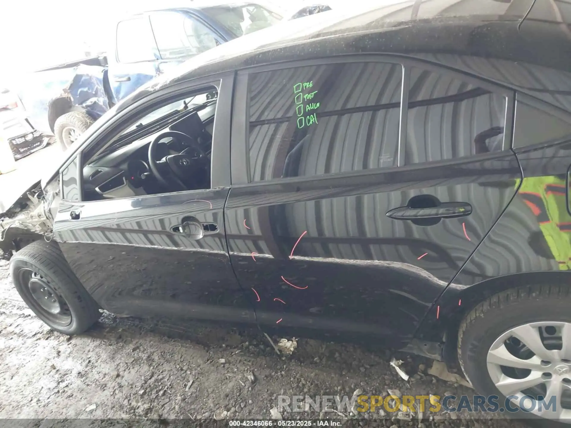 15 Photograph of a damaged car 5YFEPMAE5NP330412 TOYOTA COROLLA 2022