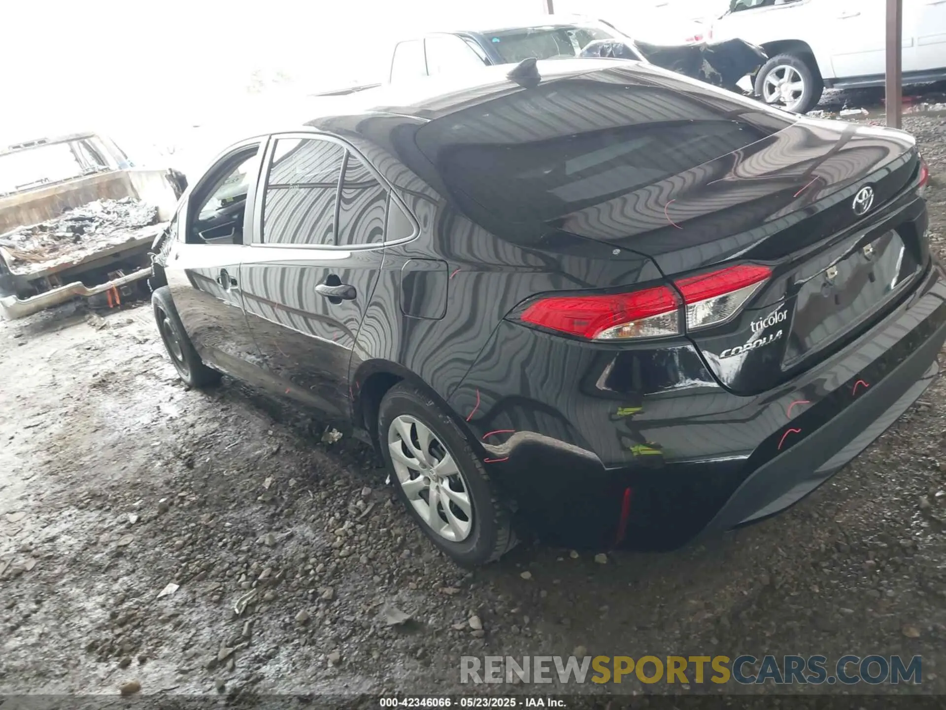 3 Photograph of a damaged car 5YFEPMAE5NP330412 TOYOTA COROLLA 2022