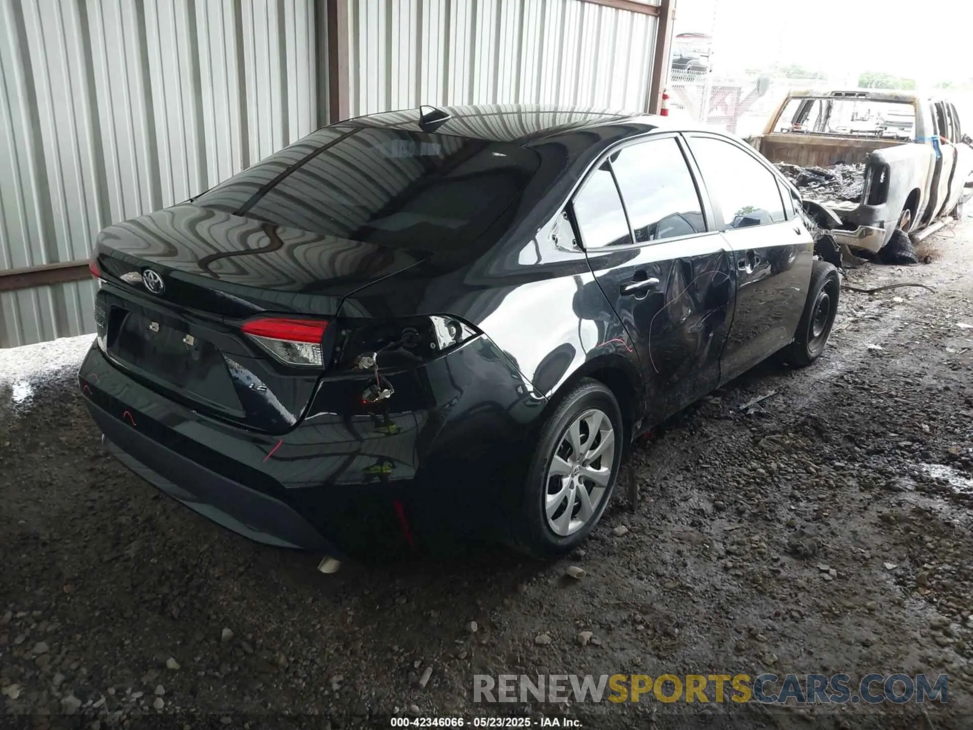 4 Photograph of a damaged car 5YFEPMAE5NP330412 TOYOTA COROLLA 2022