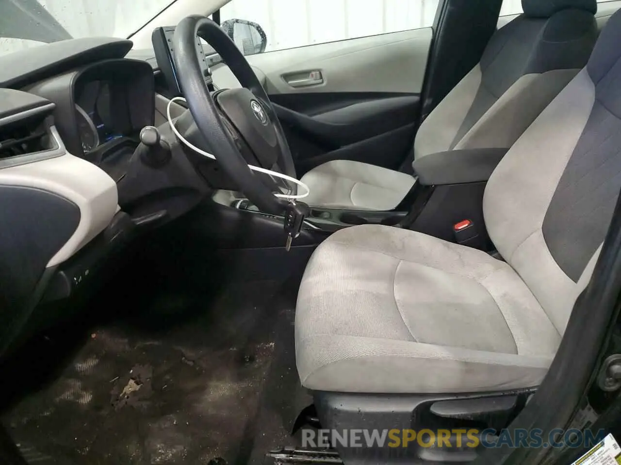7 Photograph of a damaged car 5YFEPMAE5NP330541 TOYOTA COROLLA 2022