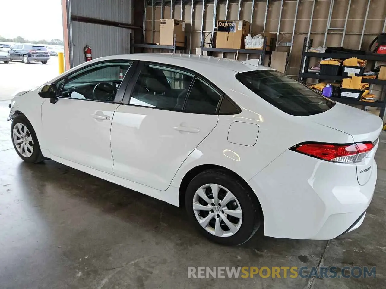 2 Photograph of a damaged car 5YFEPMAE5NP331382 TOYOTA COROLLA 2022
