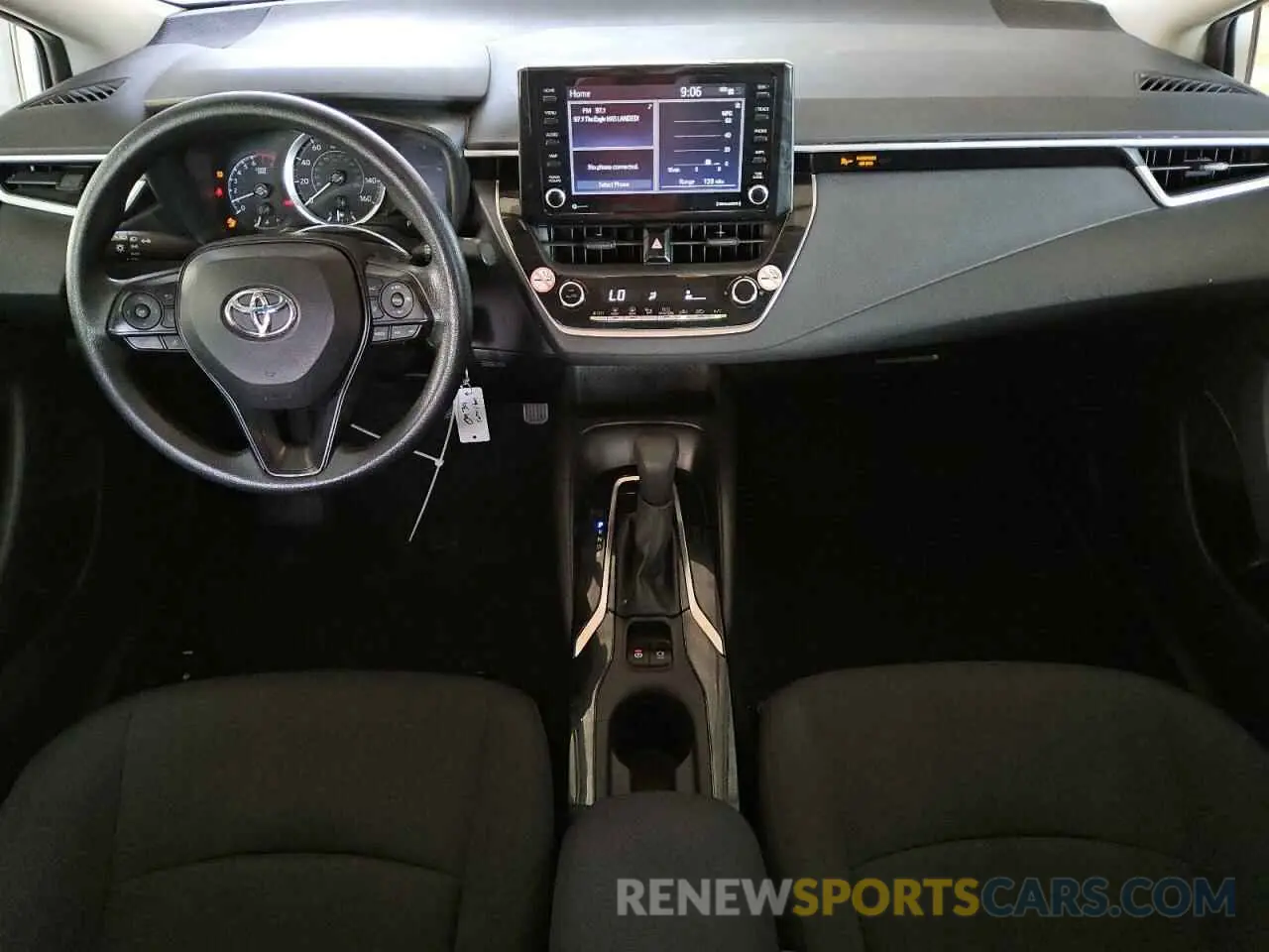 8 Photograph of a damaged car 5YFEPMAE5NP331382 TOYOTA COROLLA 2022