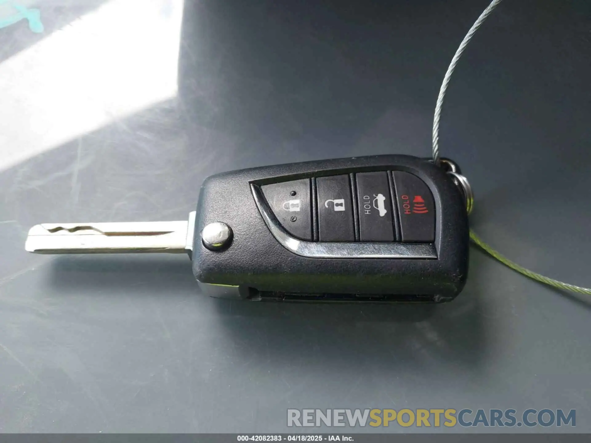 11 Photograph of a damaged car 5YFEPMAE5NP346769 TOYOTA COROLLA 2022