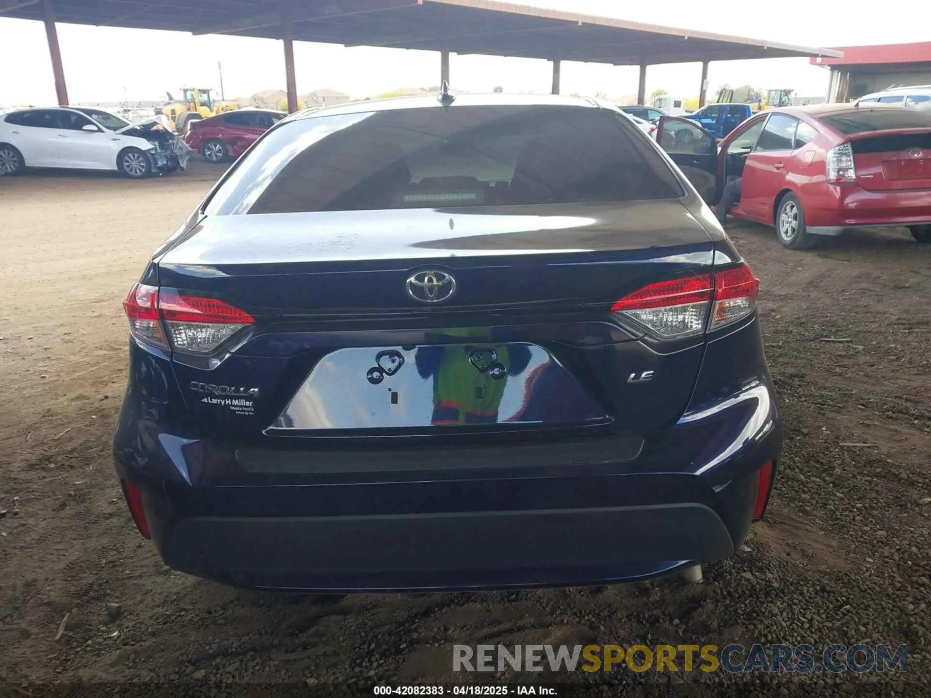 16 Photograph of a damaged car 5YFEPMAE5NP346769 TOYOTA COROLLA 2022