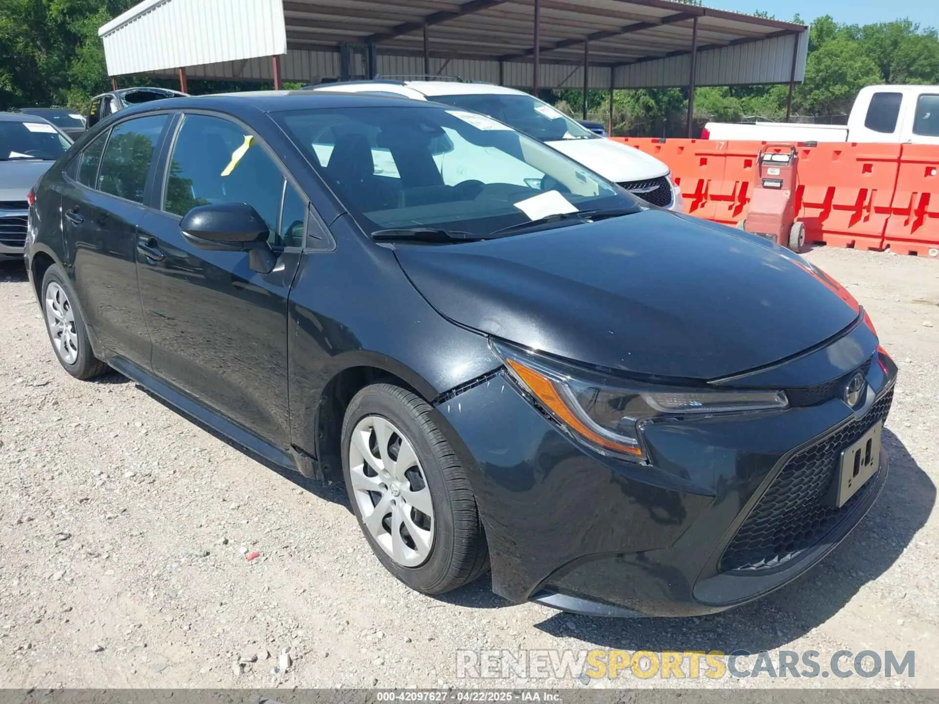 1 Photograph of a damaged car 5YFEPMAE5NP347162 TOYOTA COROLLA 2022