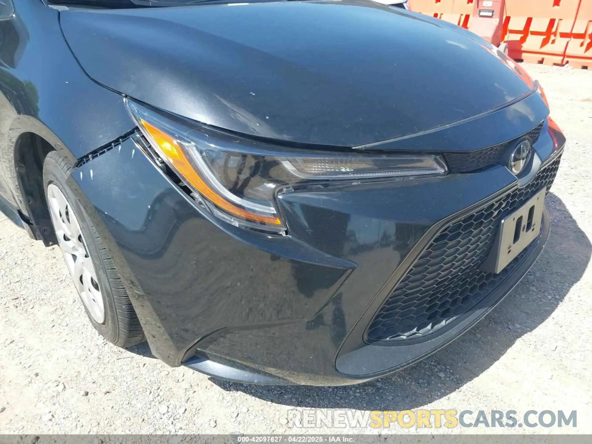 6 Photograph of a damaged car 5YFEPMAE5NP347162 TOYOTA COROLLA 2022