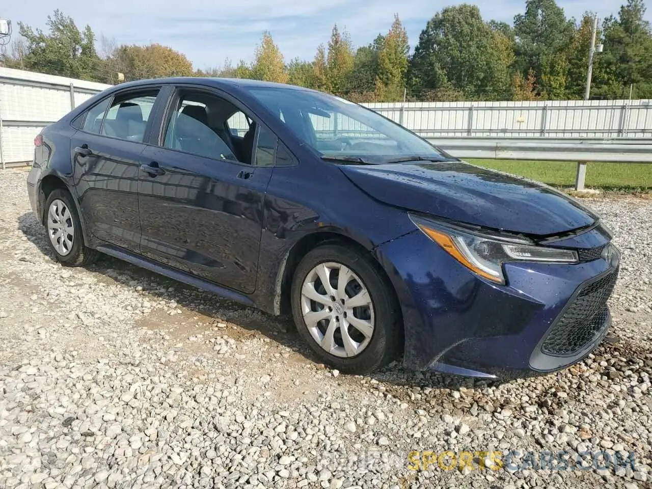 4 Photograph of a damaged car 5YFEPMAE5NP350093 TOYOTA COROLLA 2022
