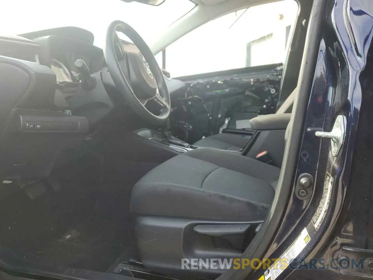 7 Photograph of a damaged car 5YFEPMAE5NP350093 TOYOTA COROLLA 2022