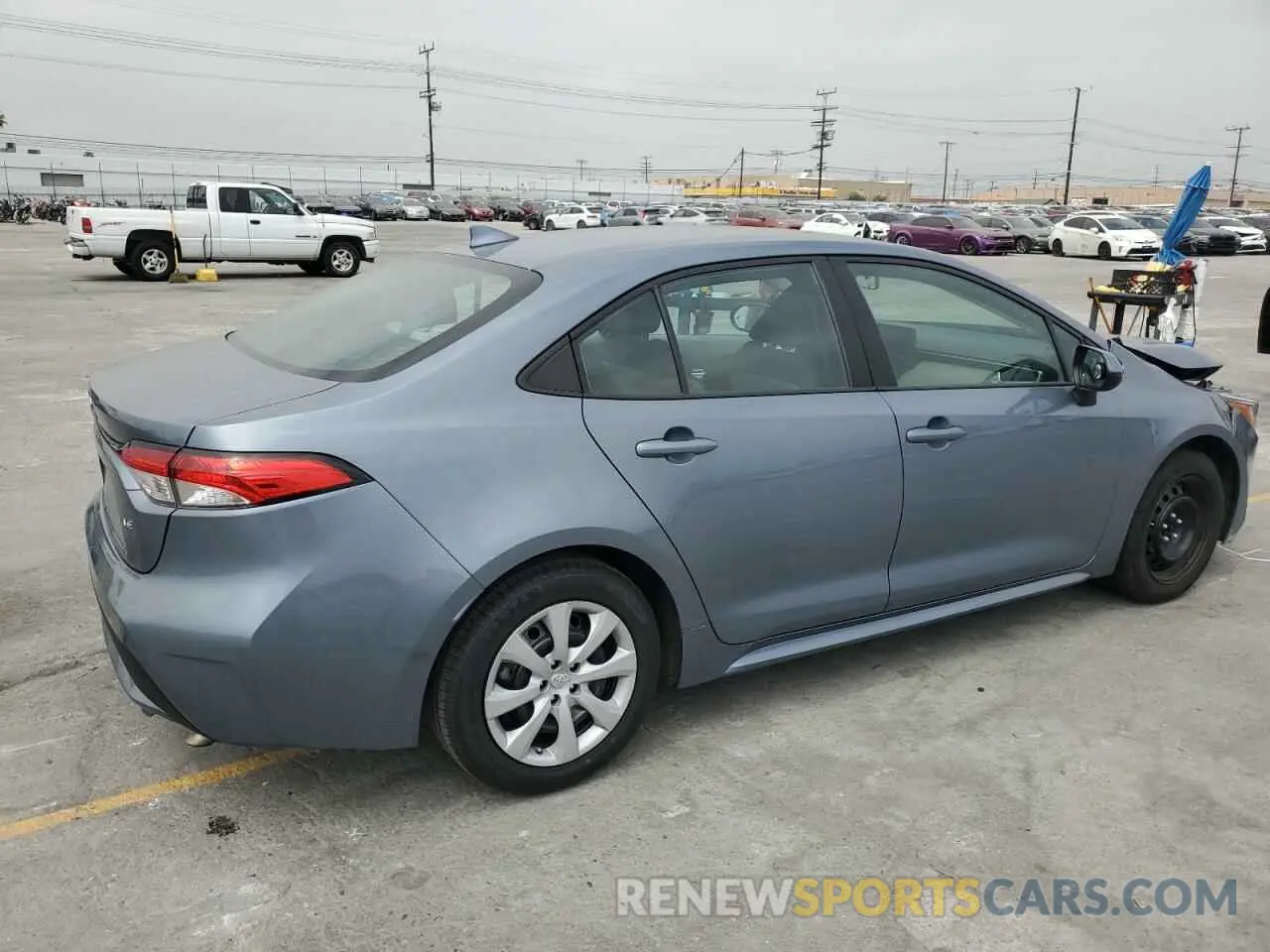 3 Photograph of a damaged car 5YFEPMAE5NP350286 TOYOTA COROLLA 2022