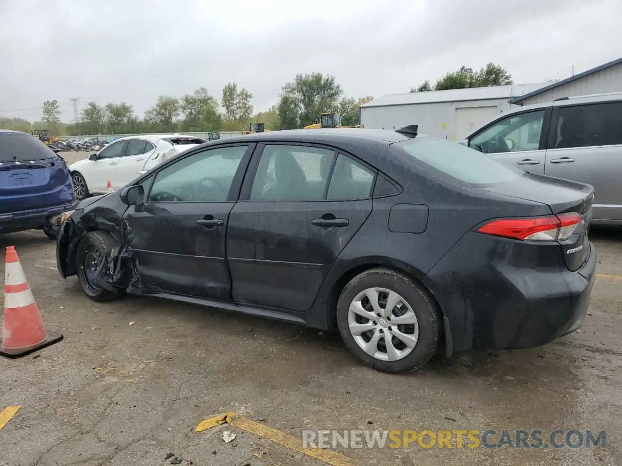 2 Photograph of a damaged car 5YFEPMAE5NP354144 TOYOTA COROLLA 2022
