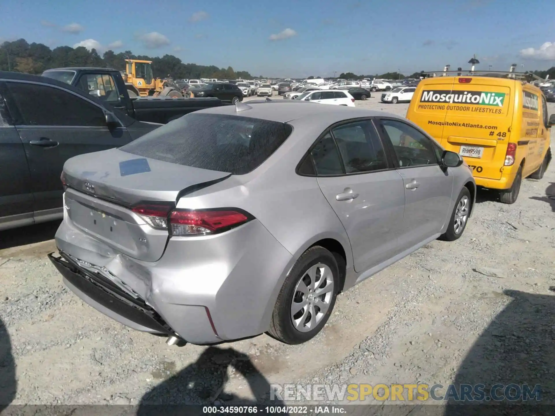 4 Photograph of a damaged car 5YFEPMAE5NP356735 TOYOTA COROLLA 2022