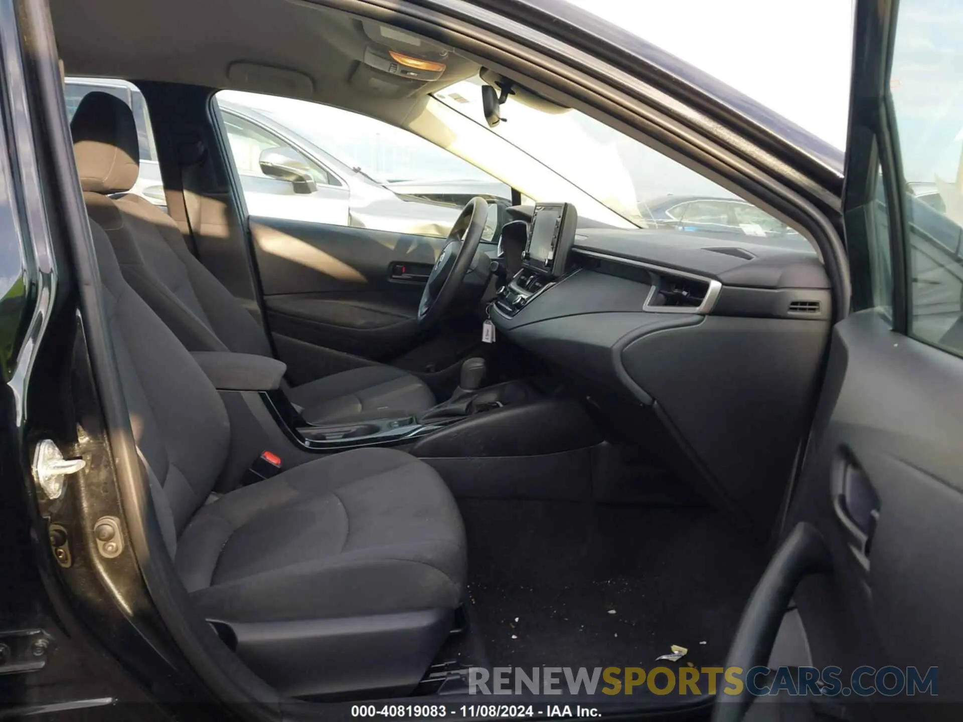 5 Photograph of a damaged car 5YFEPMAE5NP357643 TOYOTA COROLLA 2022