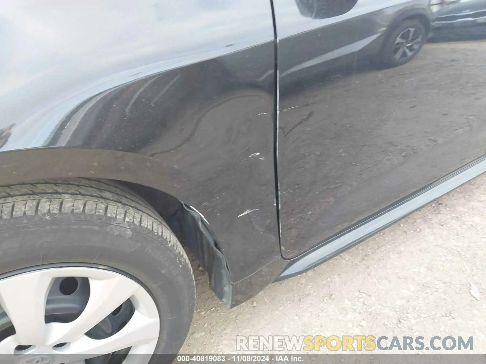 6 Photograph of a damaged car 5YFEPMAE5NP357643 TOYOTA COROLLA 2022