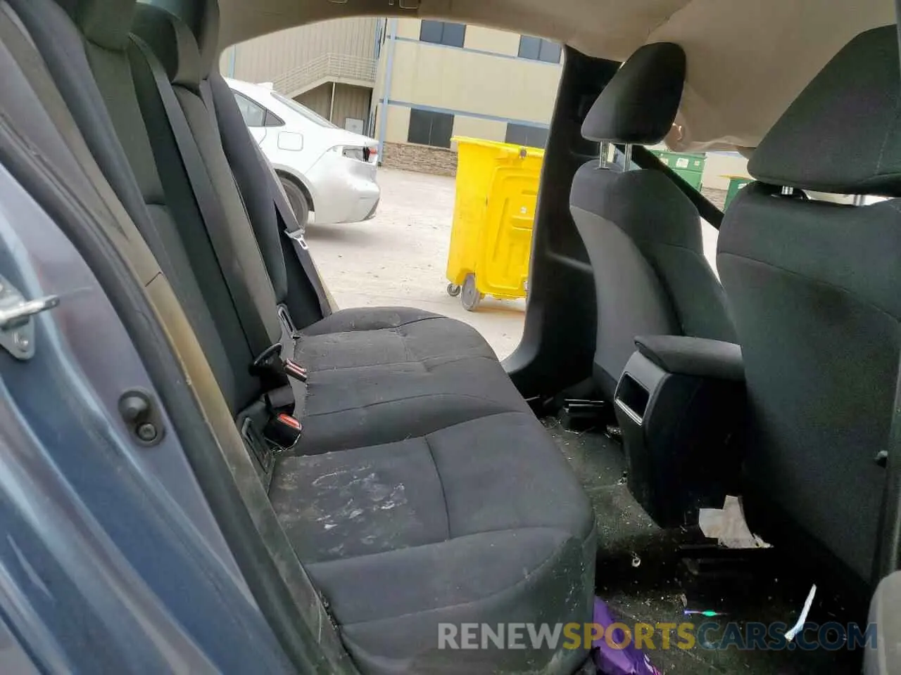 10 Photograph of a damaged car 5YFEPMAE5NP362440 TOYOTA COROLLA 2022