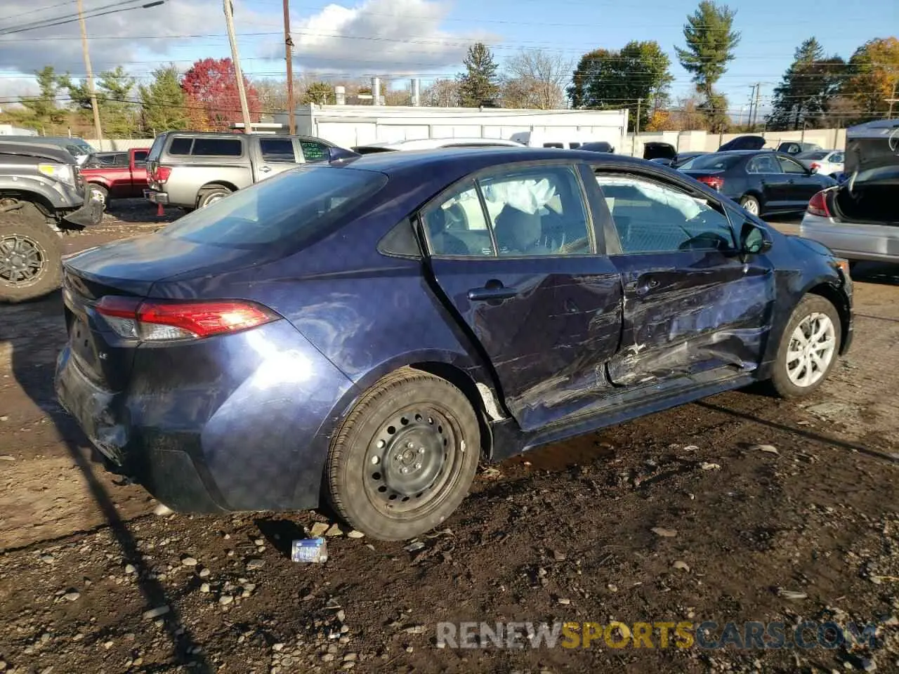 3 Photograph of a damaged car 5YFEPMAE5NP367590 TOYOTA COROLLA 2022