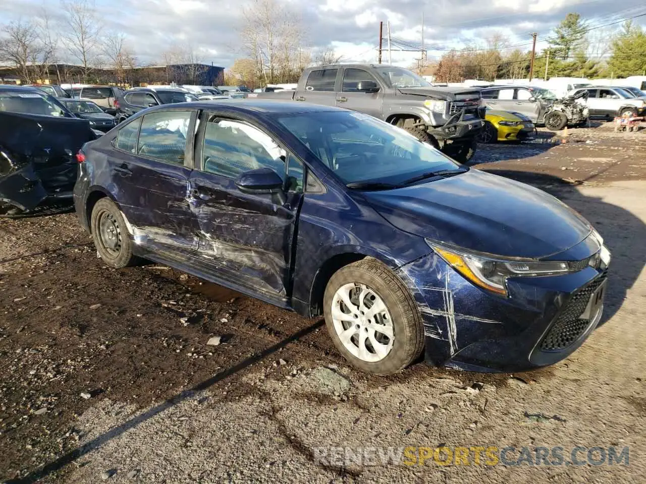 4 Photograph of a damaged car 5YFEPMAE5NP367590 TOYOTA COROLLA 2022