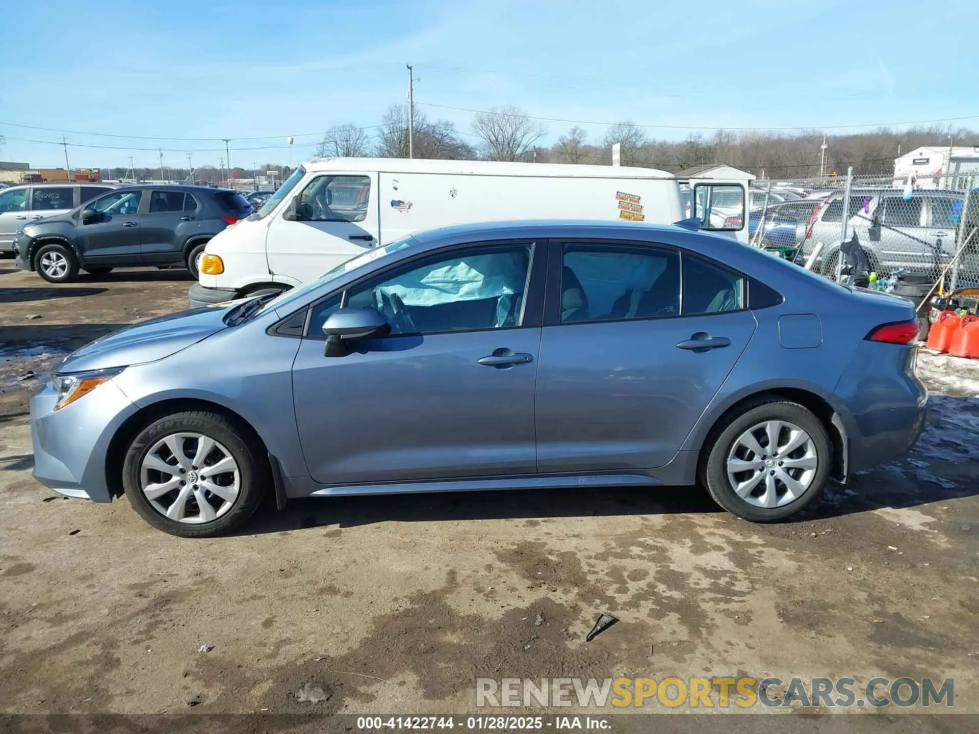 14 Photograph of a damaged car 5YFEPMAE5NP370182 TOYOTA COROLLA 2022