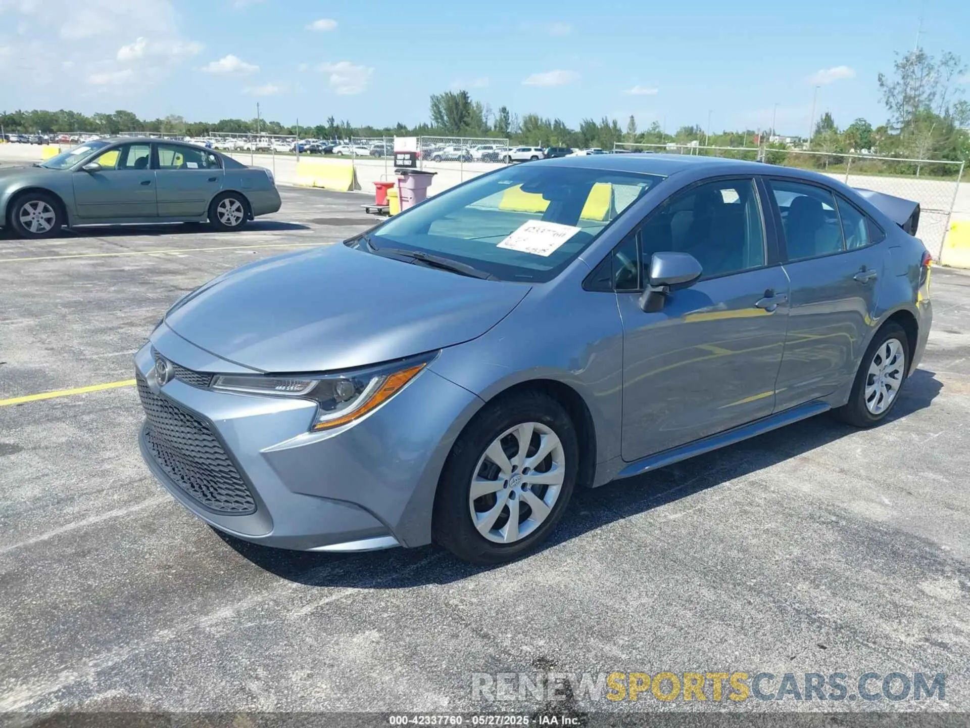 2 Photograph of a damaged car 5YFEPMAE5NP370604 TOYOTA COROLLA 2022