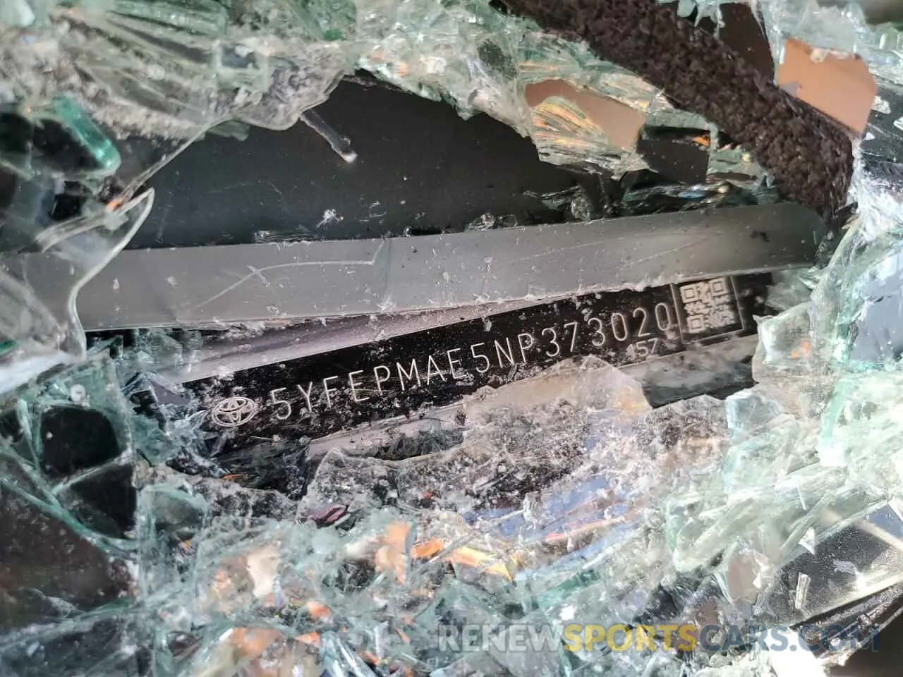 12 Photograph of a damaged car 5YFEPMAE5NP373020 TOYOTA COROLLA 2022