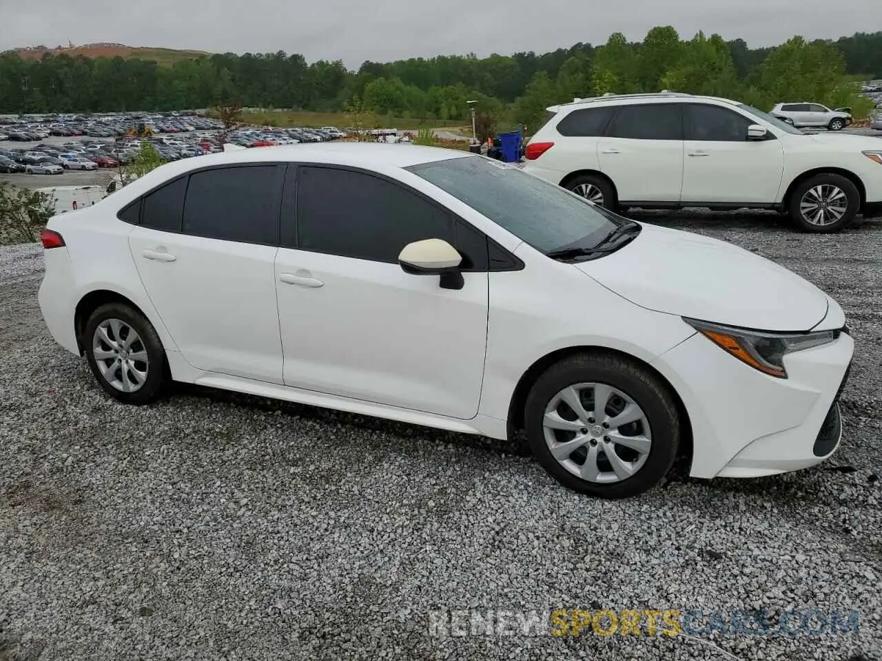 4 Photograph of a damaged car 5YFEPMAE5NP377763 TOYOTA COROLLA 2022