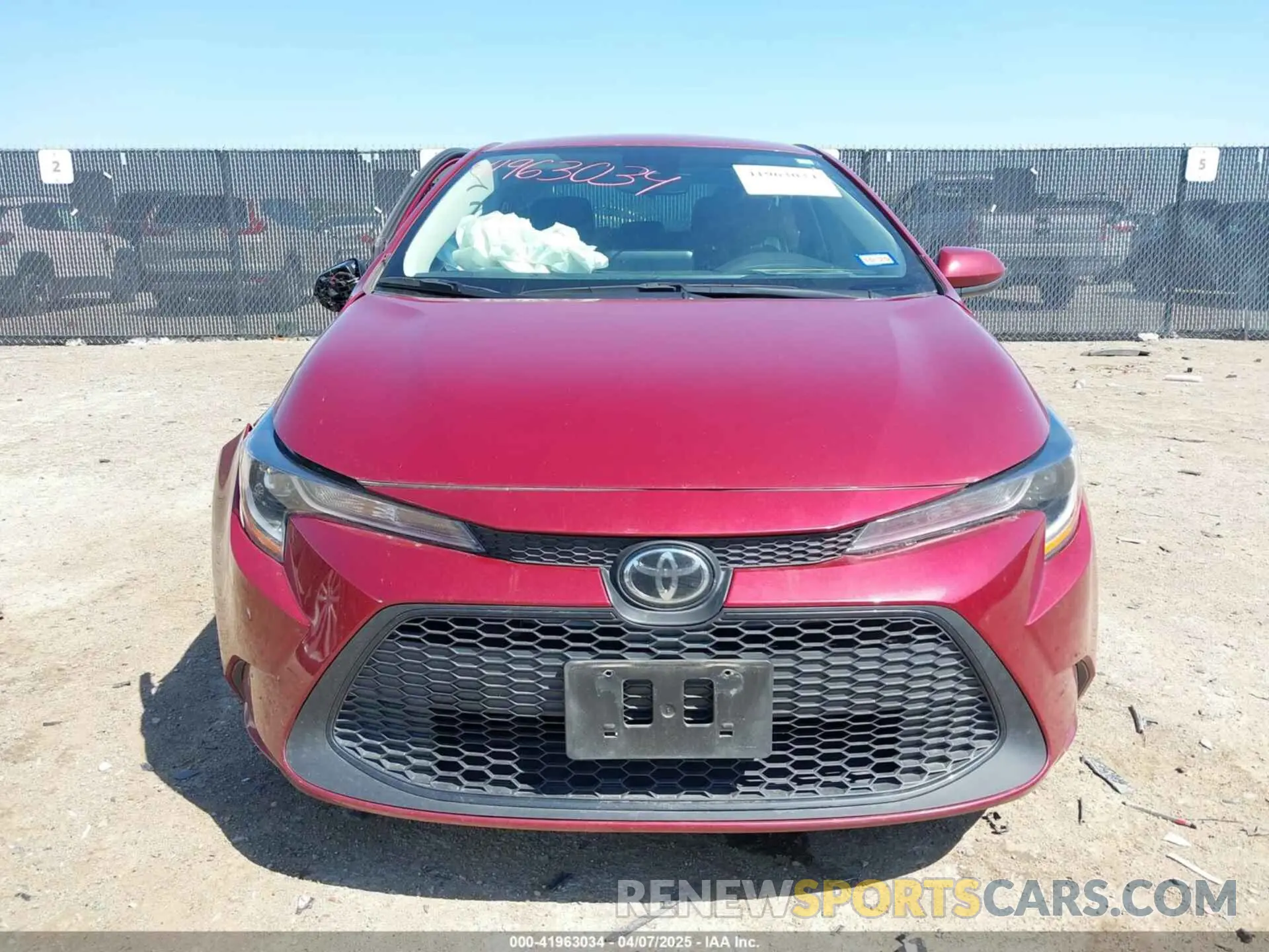 13 Photograph of a damaged car 5YFEPMAE5NP381327 TOYOTA COROLLA 2022