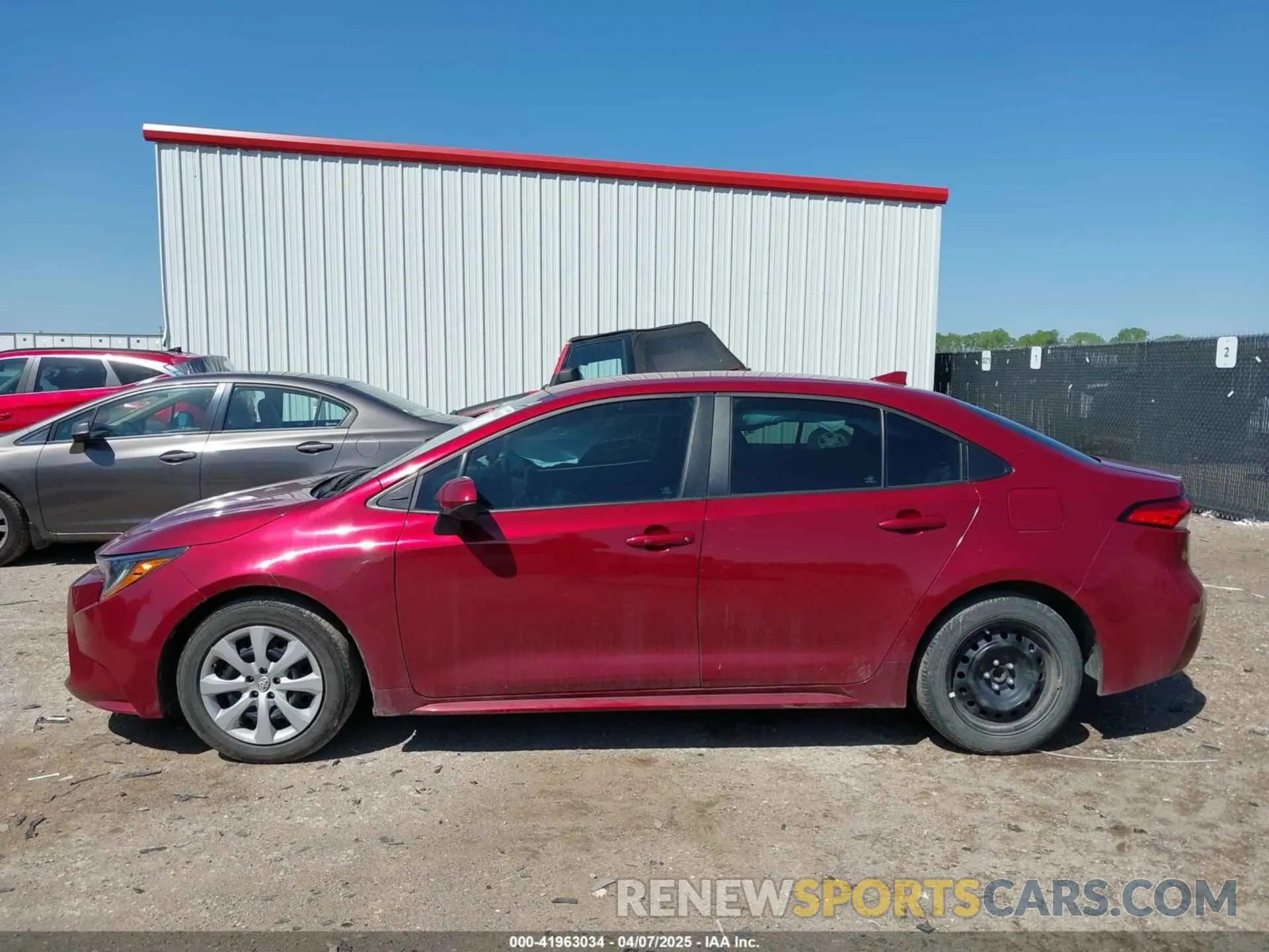 15 Photograph of a damaged car 5YFEPMAE5NP381327 TOYOTA COROLLA 2022