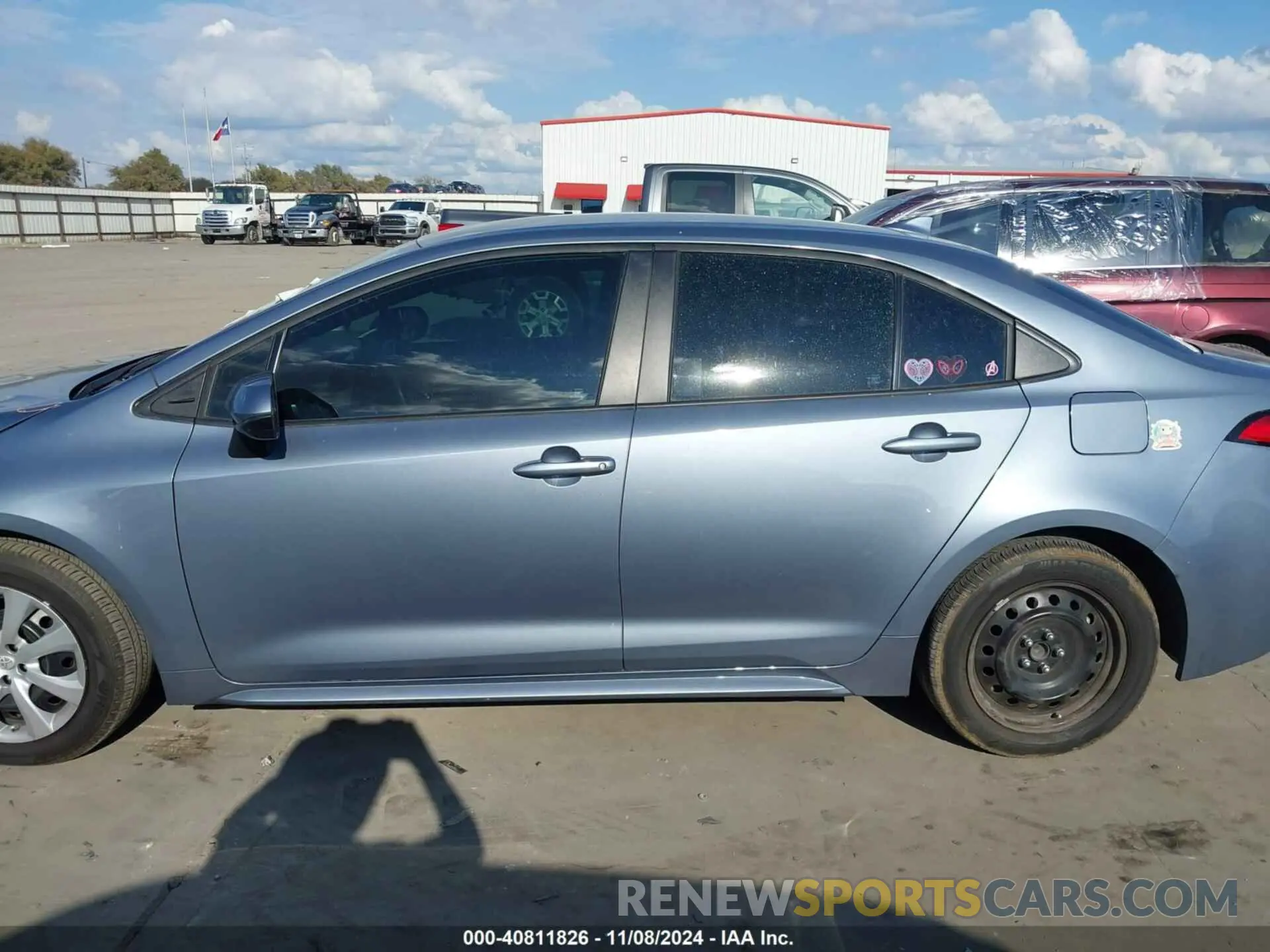 15 Photograph of a damaged car 5YFEPMAE5NP381473 TOYOTA COROLLA 2022