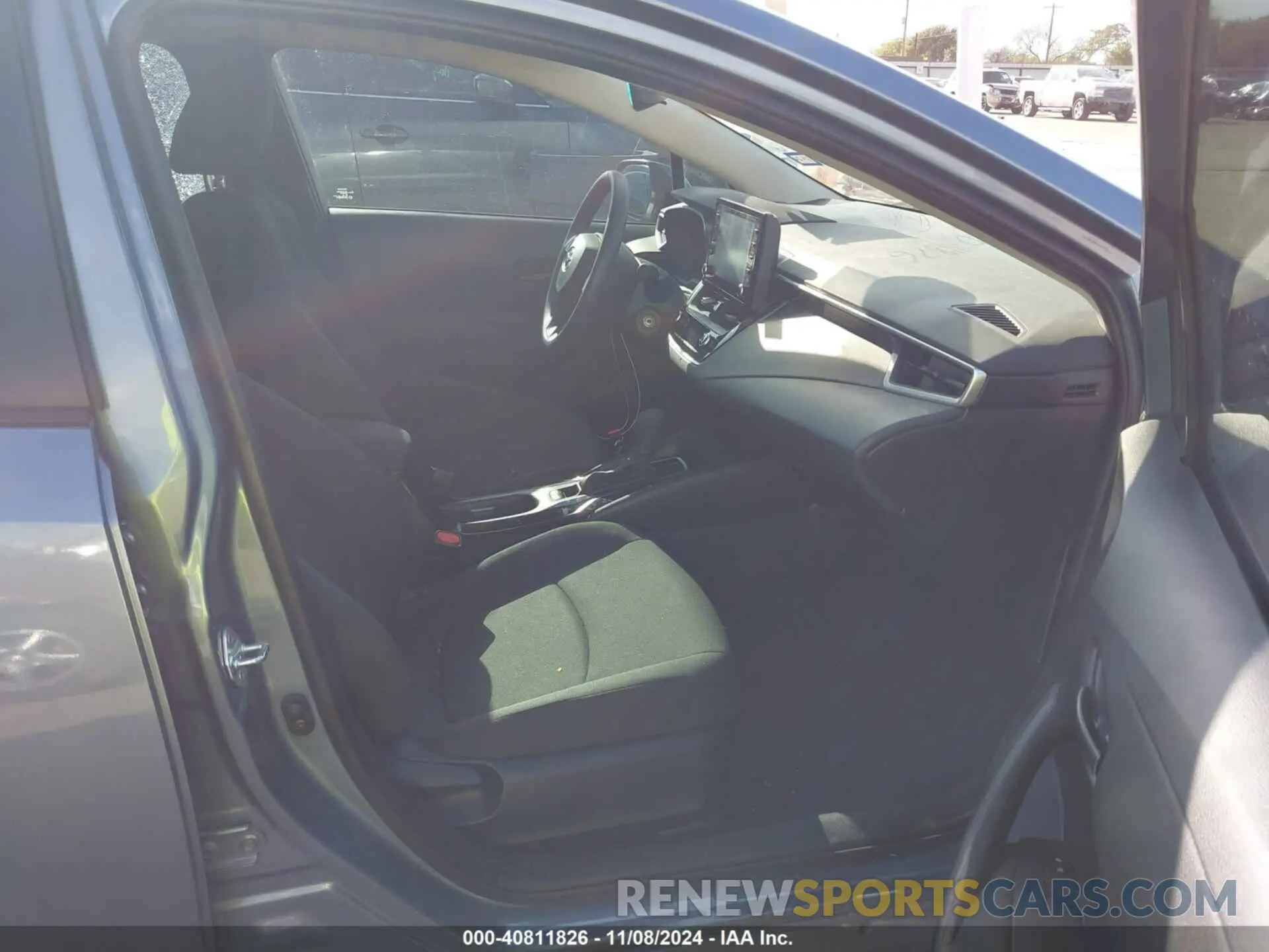 5 Photograph of a damaged car 5YFEPMAE5NP381473 TOYOTA COROLLA 2022